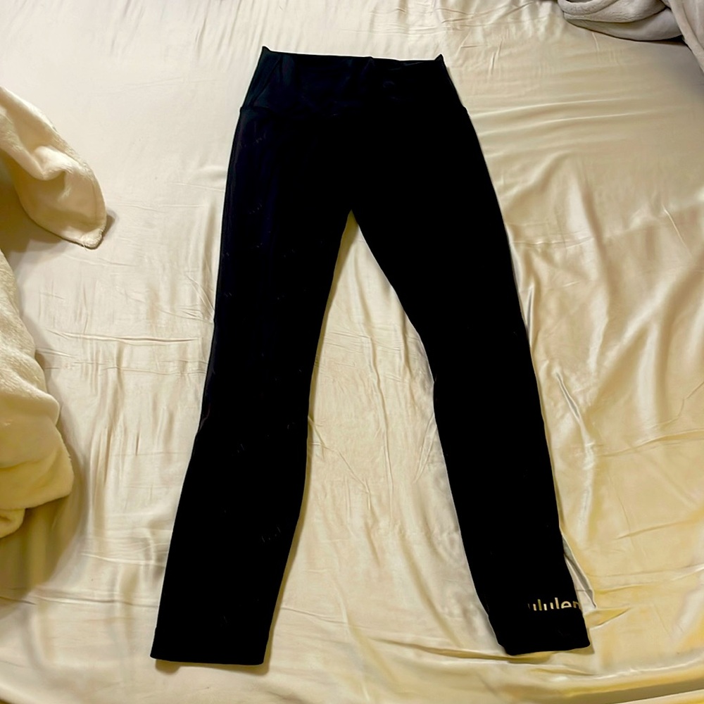 Lululemon leggings never worn